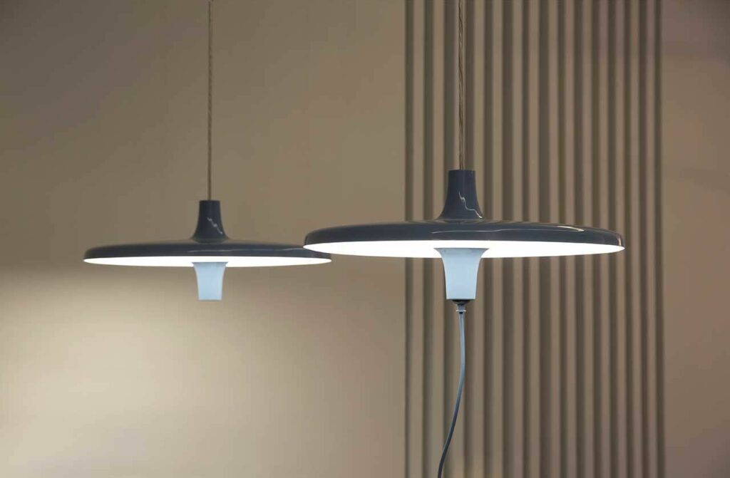 Avro pendant lamp can charhe your electric appliances