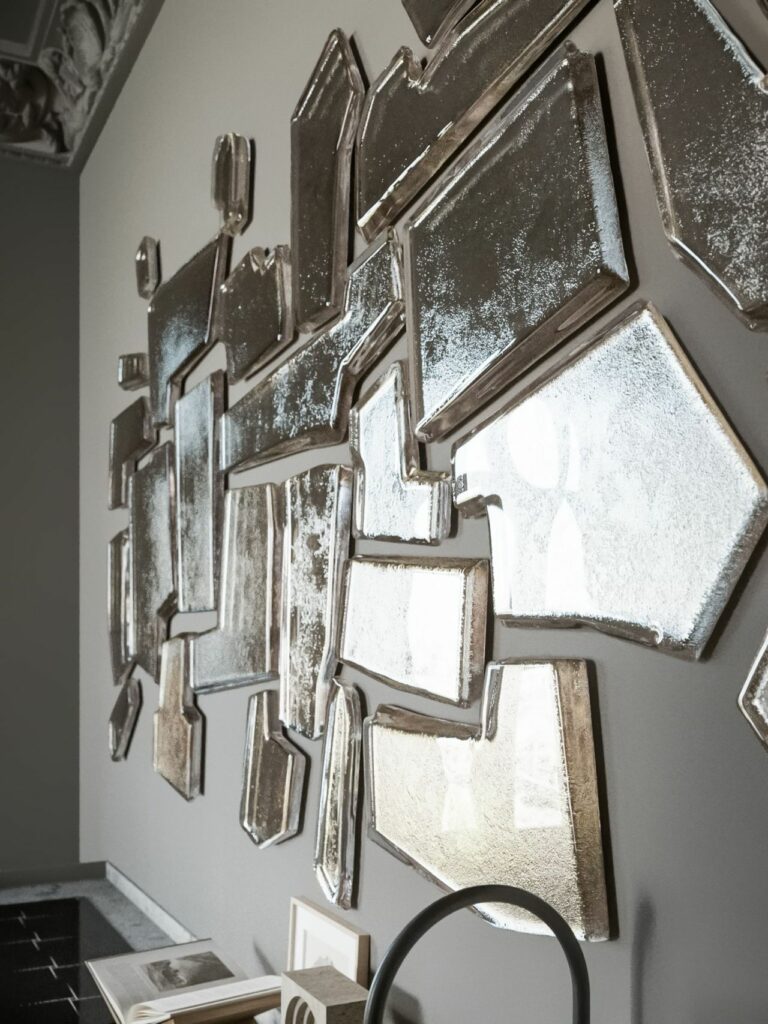 Blast Wall decoration is made of baked glass, all silvered with medium antique finish