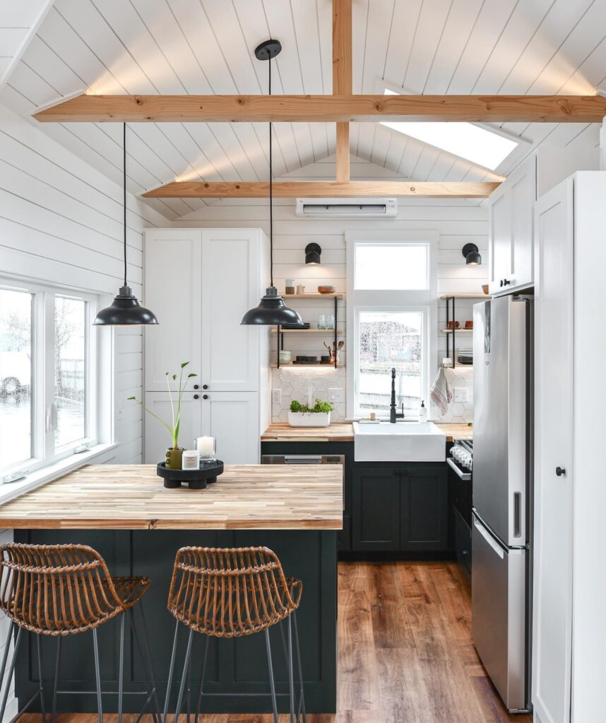 Cascade Max Tiny House - Open ceiling and kitchen