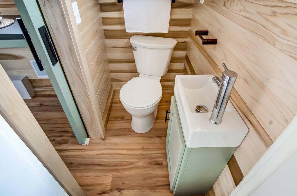 Clover Tiny House - Bathroom