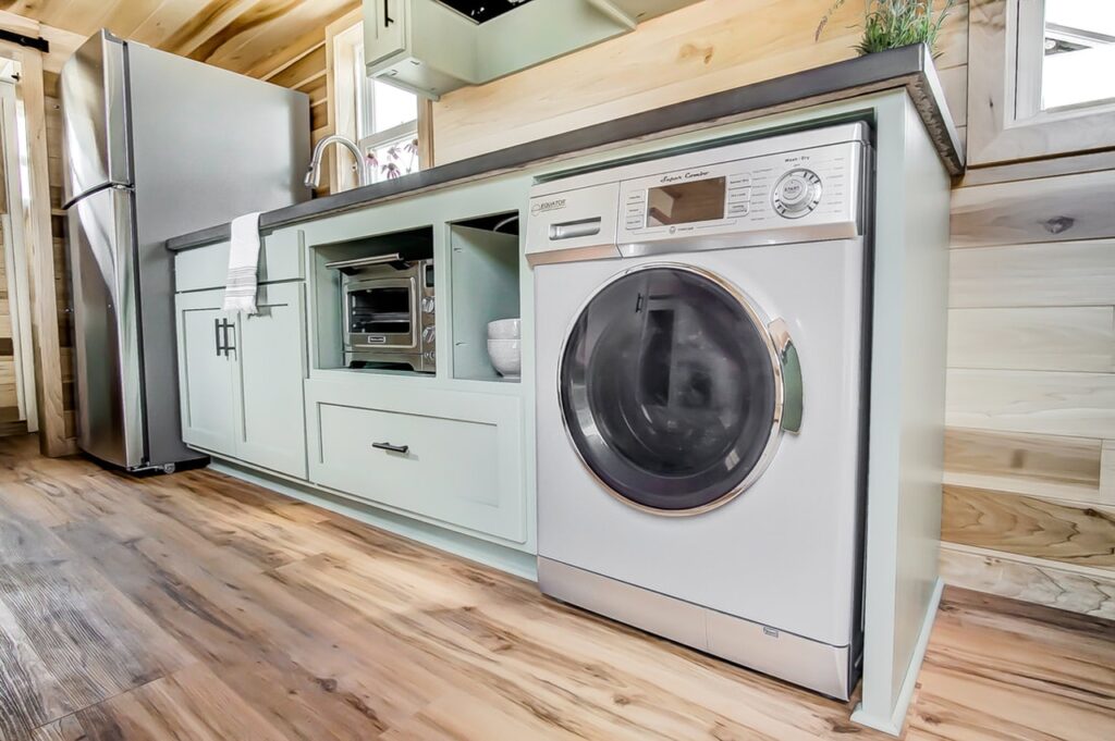 Clover Tiny House - Convection Oven and Washer Dryer Combo