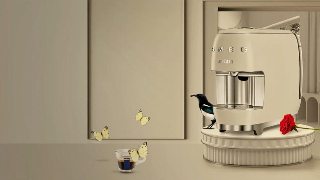 Lavazza Smeg Pod Coffee Maker is a Sensuous Kitchen Appliance