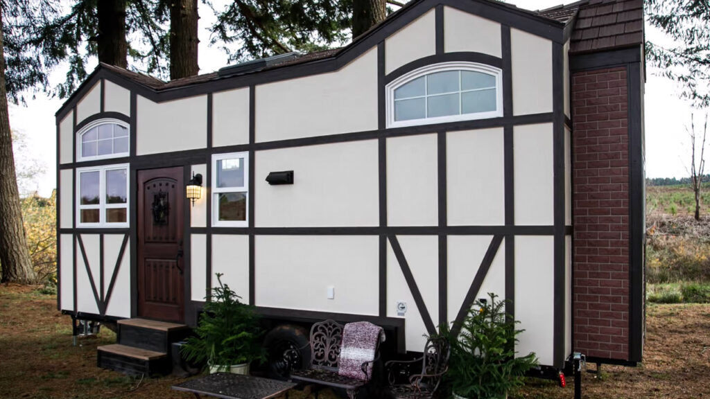 Tudor-Tiny-House