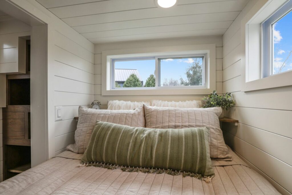 Ground-level bedroom of Ulla-Carin tiny house