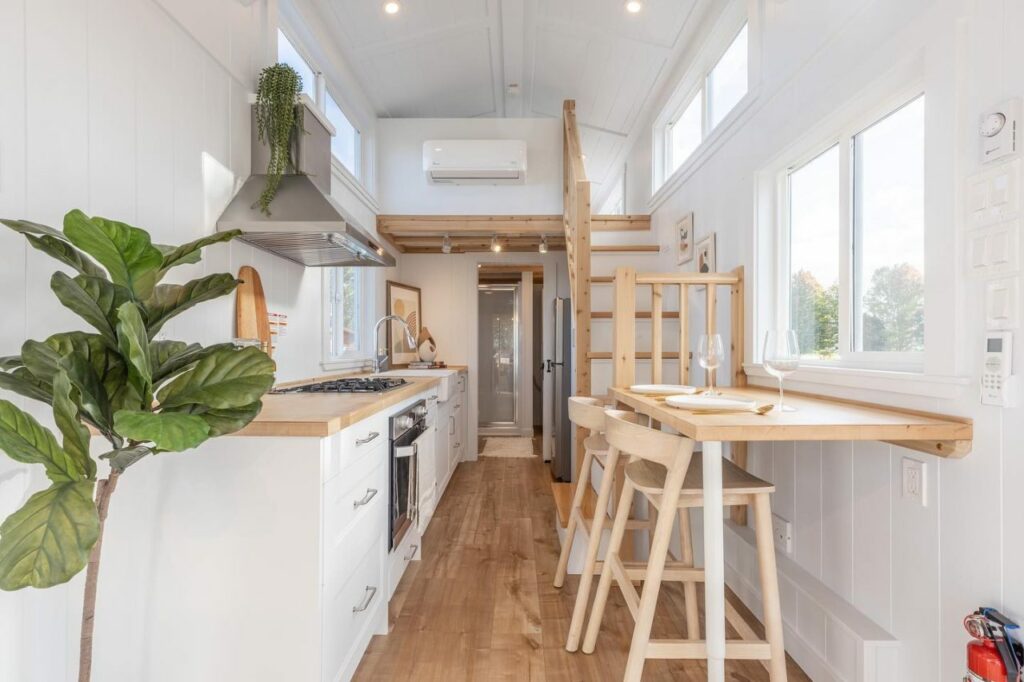 Bright and airy 26 ft NAPA tiny home