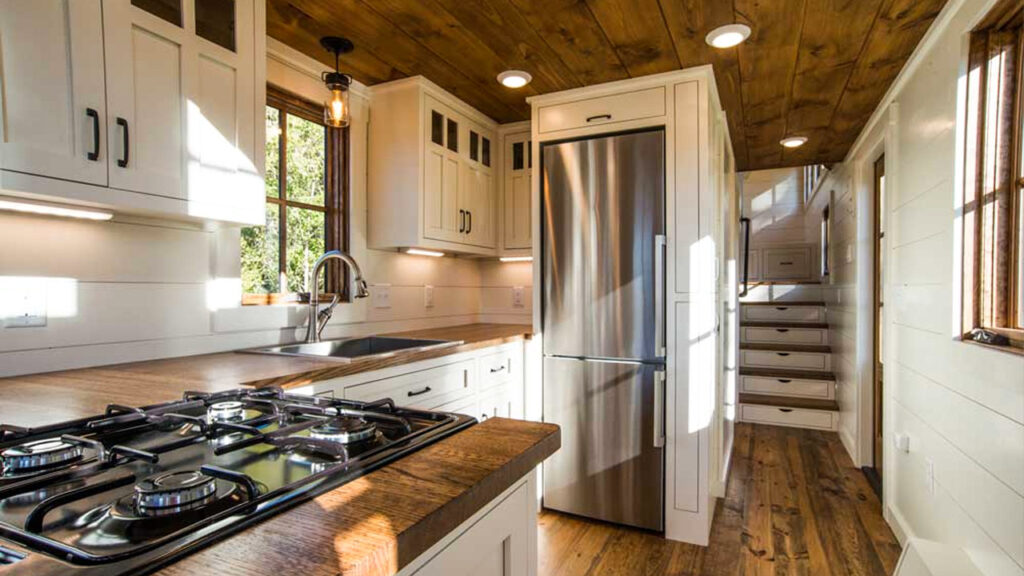 Fully-Stocked-Kitchen-of-Denali-Gooseneck-House