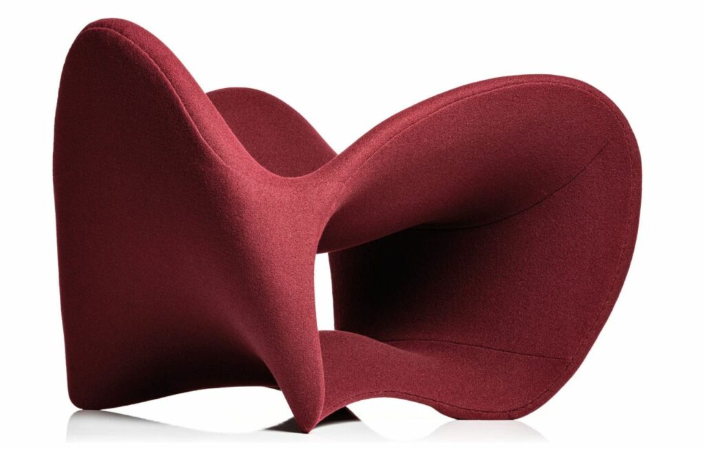 Grace Lounge Chair by Daniel Devadder