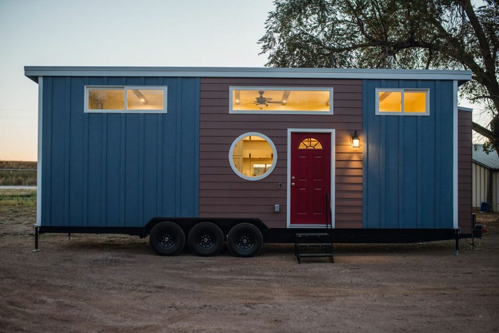 Exterior of Kim's tiny house by MitchCraft Tiny Homes