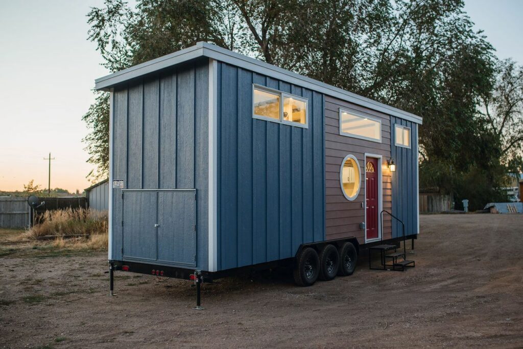 Exterior of Kim's tiny house by MitchCraft Tiny Homes