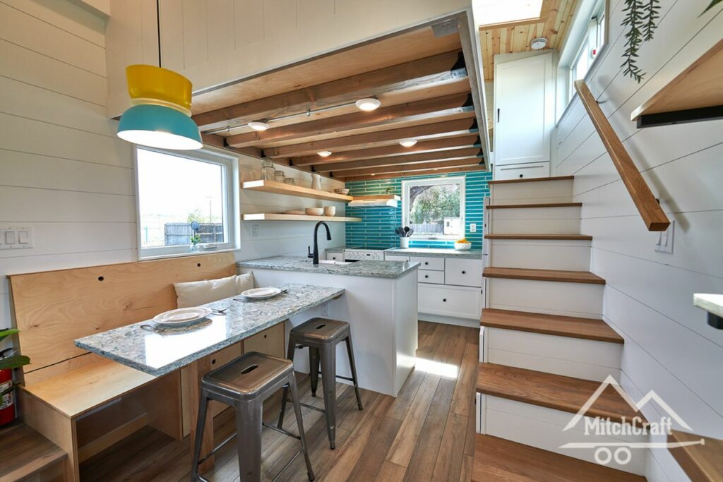 Meredith’s 28′ x 10′ Tiny Home by MitchCraft