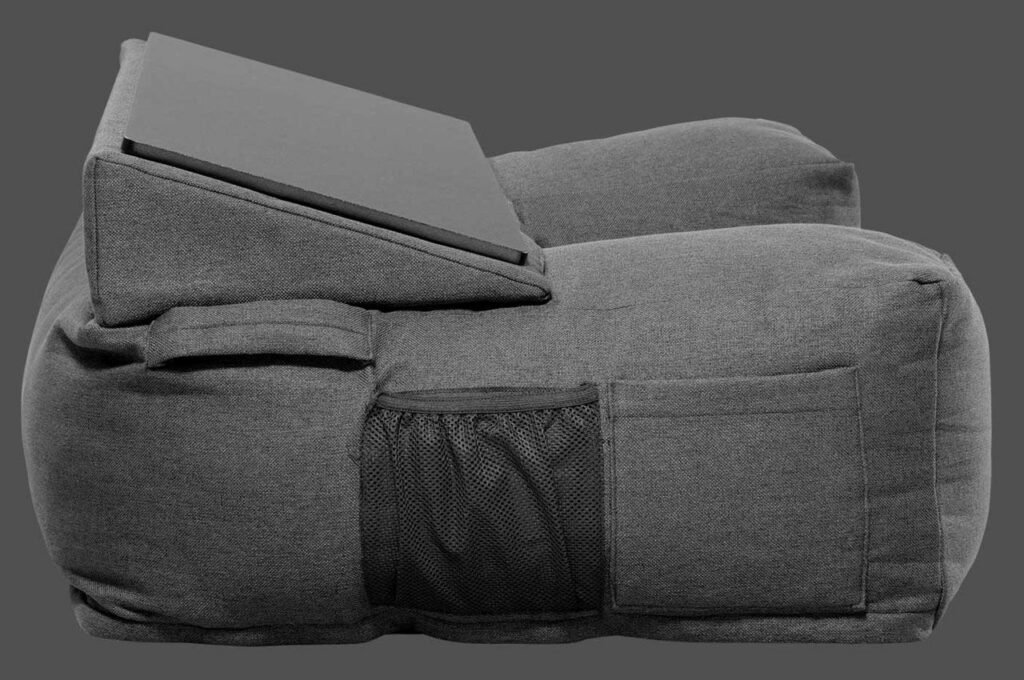 Bauhutte's Knee Cushion Lets You Build a Gaming Zone Anywhere