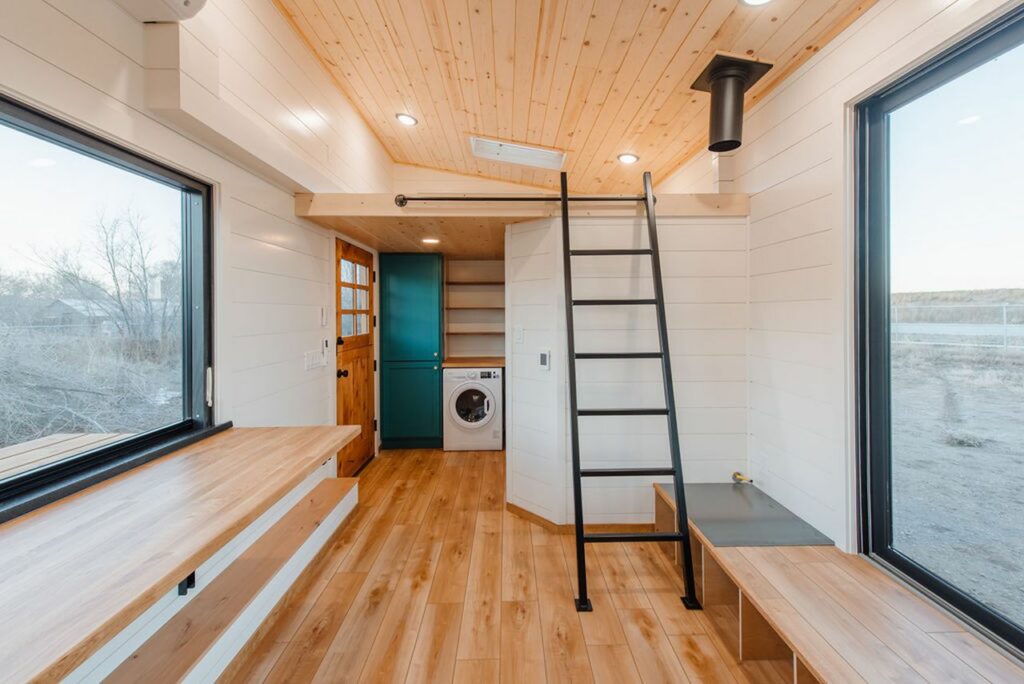 Chelsea tiny house by MitchCraft Tiny Homes