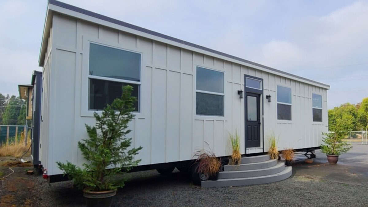 Columbia Tiny House is Perfect Dwelling for a Family of Four
