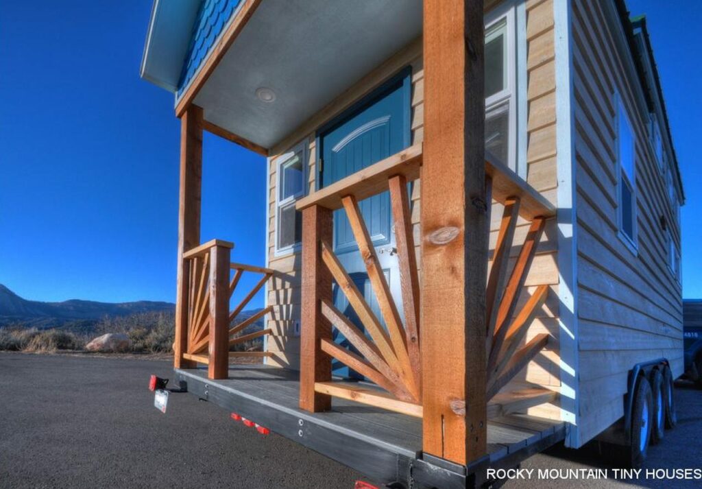 Ol’-Berthoud-Blue-Tiny-House-Porch rail