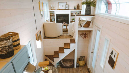 Pacific Retreat Tiny House Features an Elevated Living Room