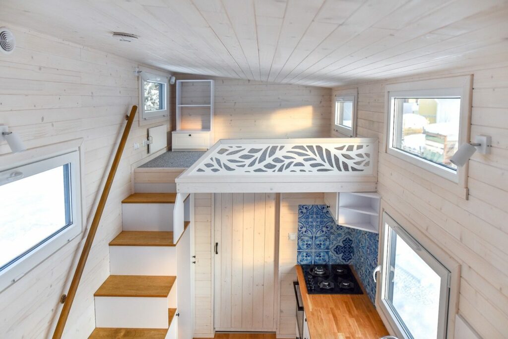 Porto-Tiny-House-Loft-2