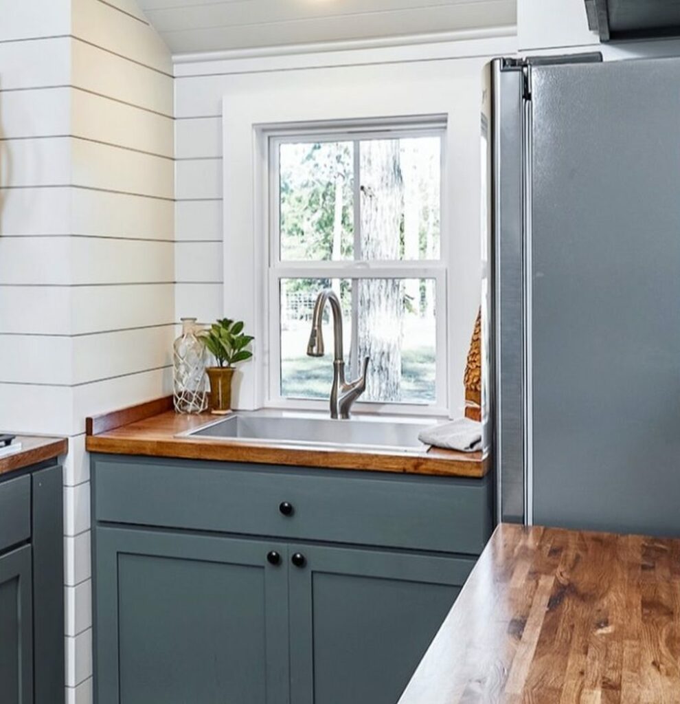 The-Cedar-Tiny-House-Kitchen