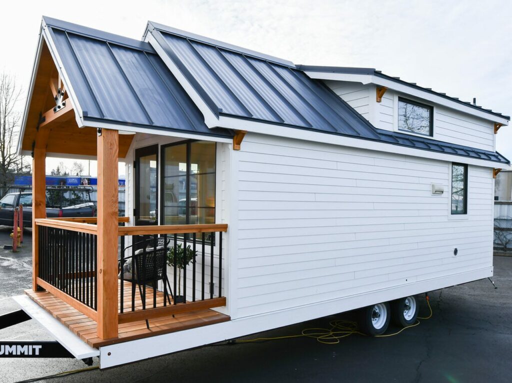 Pacific Retreat Tiny House Features an Elevated Living Room