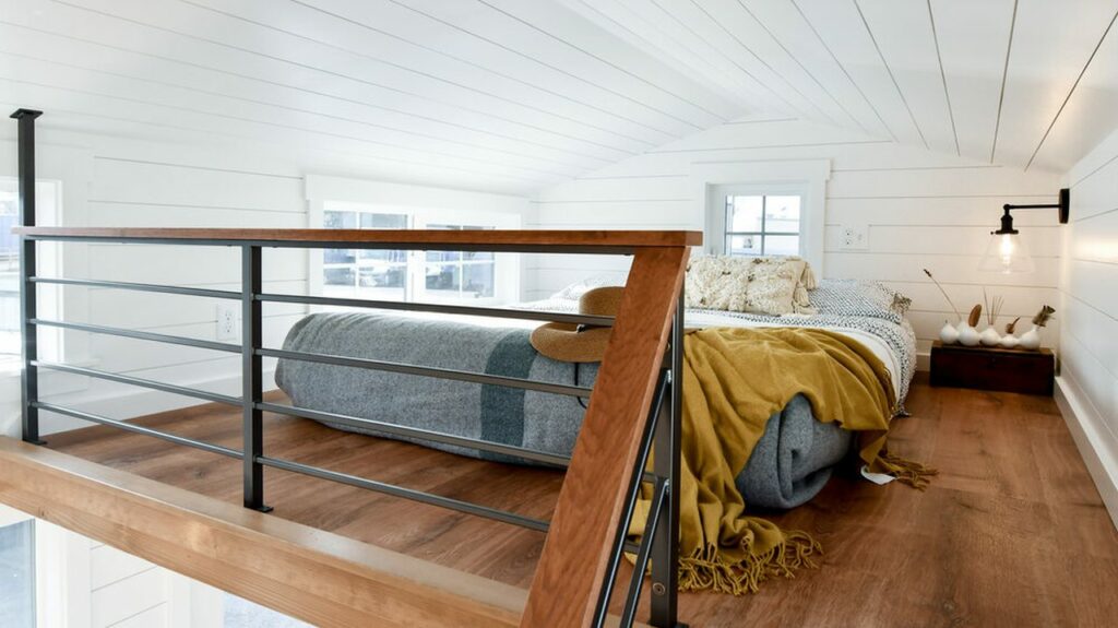 Villa-Mini-Tiny-House - Loft Bedroom