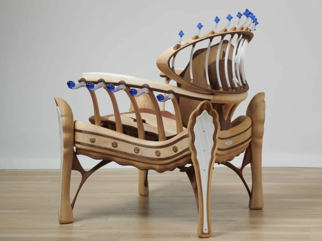 COSMOS-Chair-side view