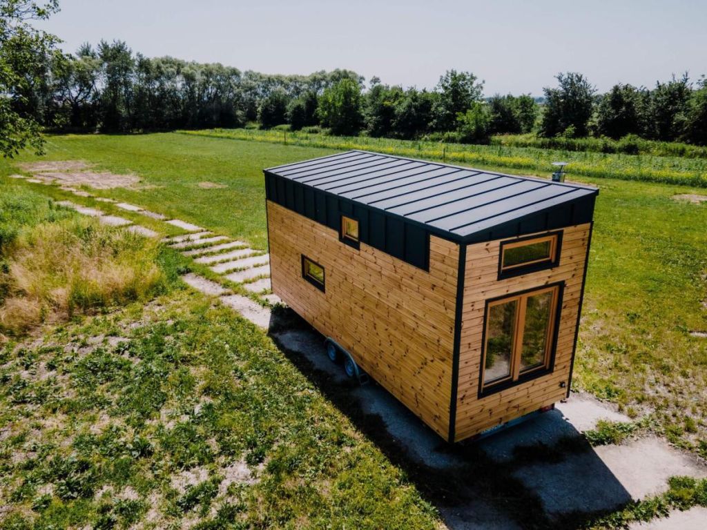 Elbrus tiny house by Berghaus