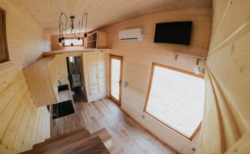 Elbrus tiny house by Berghaus