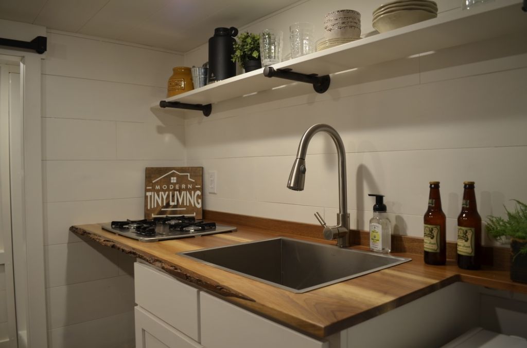 Latibule Tiny House kitchen