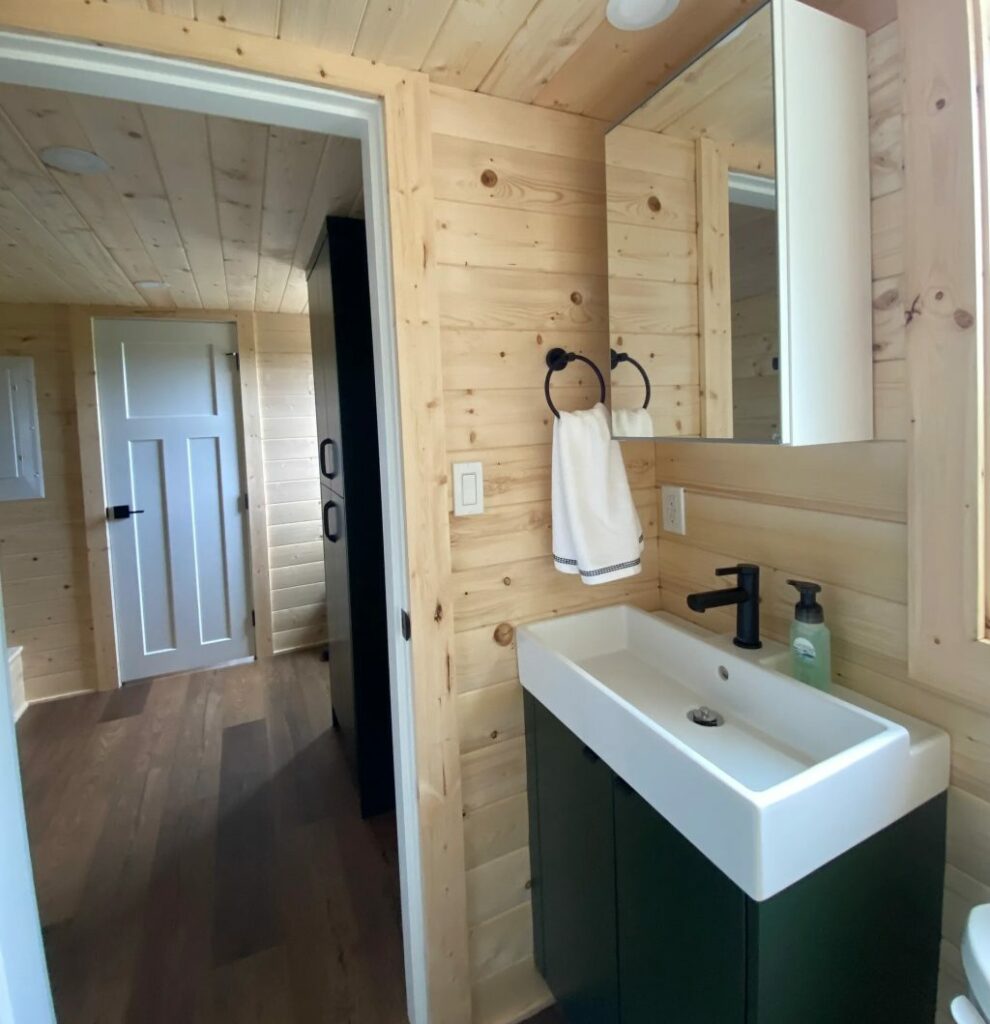 Outdoor-Enthusiast-Tiny-House-Bathroom