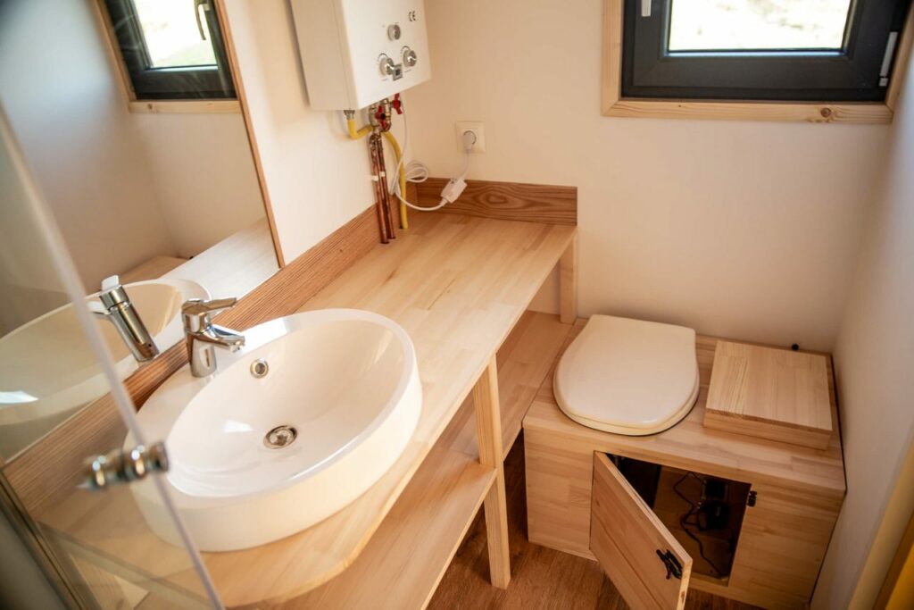 Riverside-Tiny-House-on wheels- Bathroom