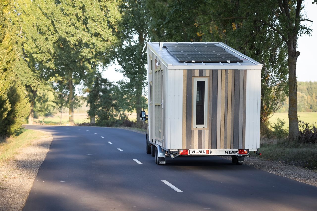 Saturn tiny house in Romania