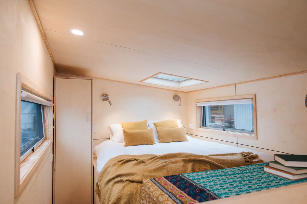 Sonnenschein tiny house bedroom