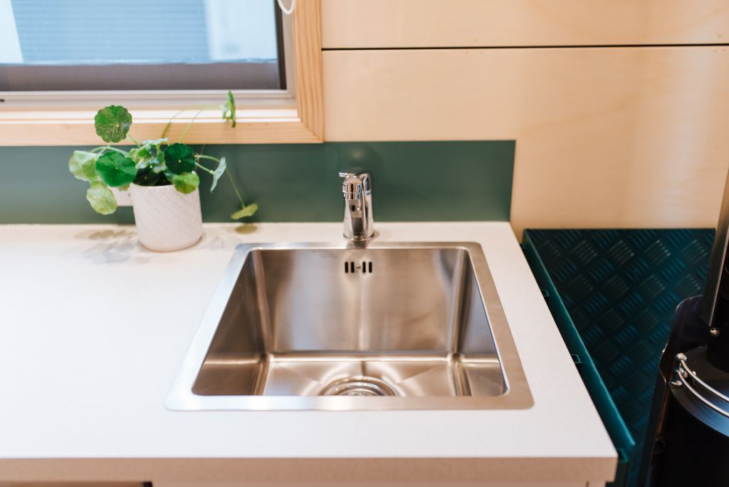 Sink of Sonnenschein tiny house on wheels