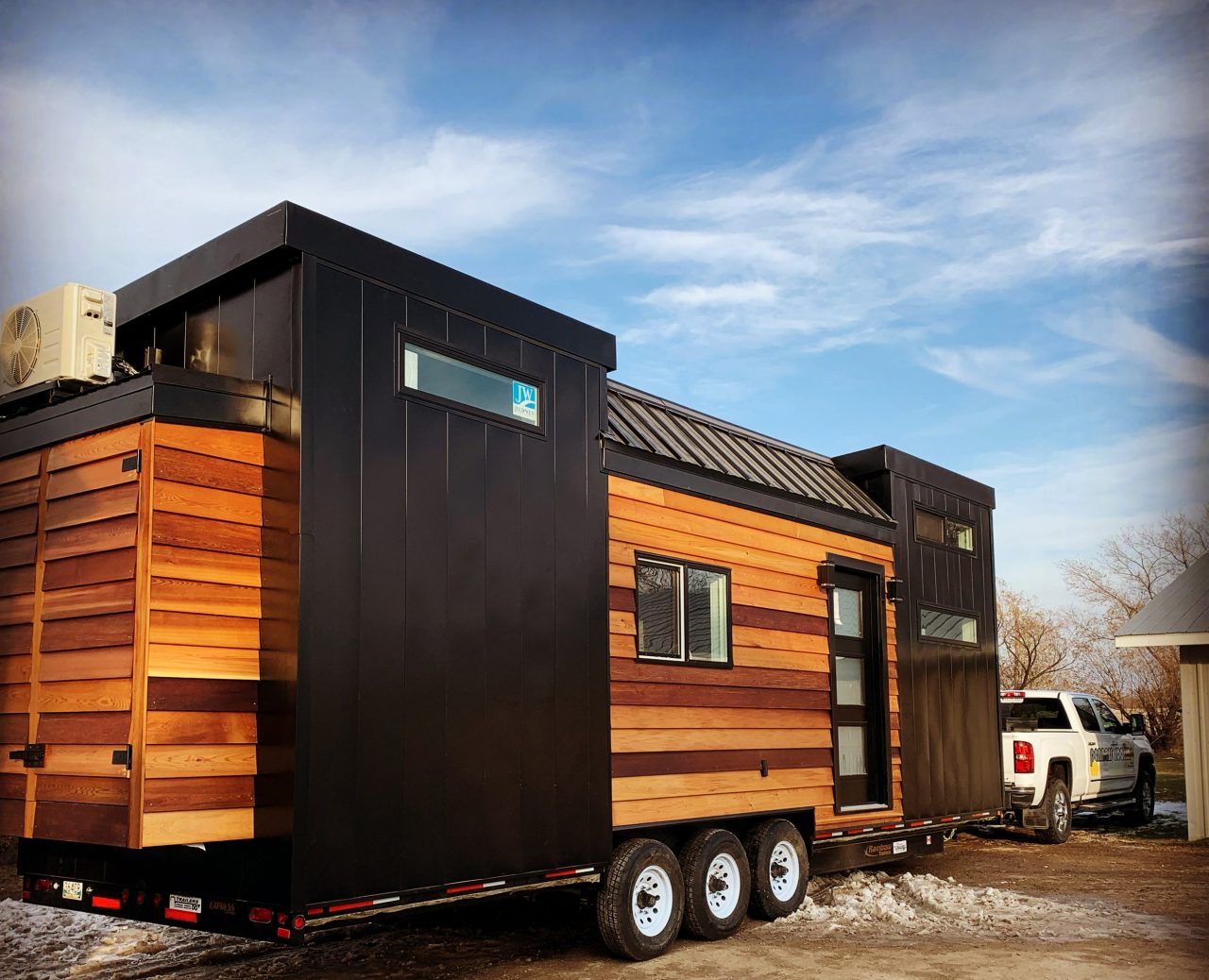 The Savannah Tiny Home Offers Unparalleled Mobility for Travelers