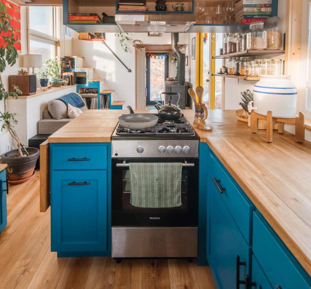 U-shaped Kitchen of Carrie and Dan's Tiny house-2