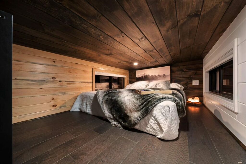 Basecamp Tiny House - Loft bedroom 1