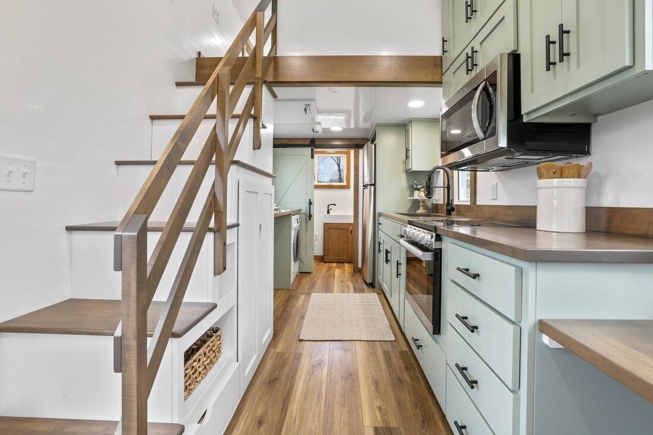 Bofin Tiny House - Kitchen 1