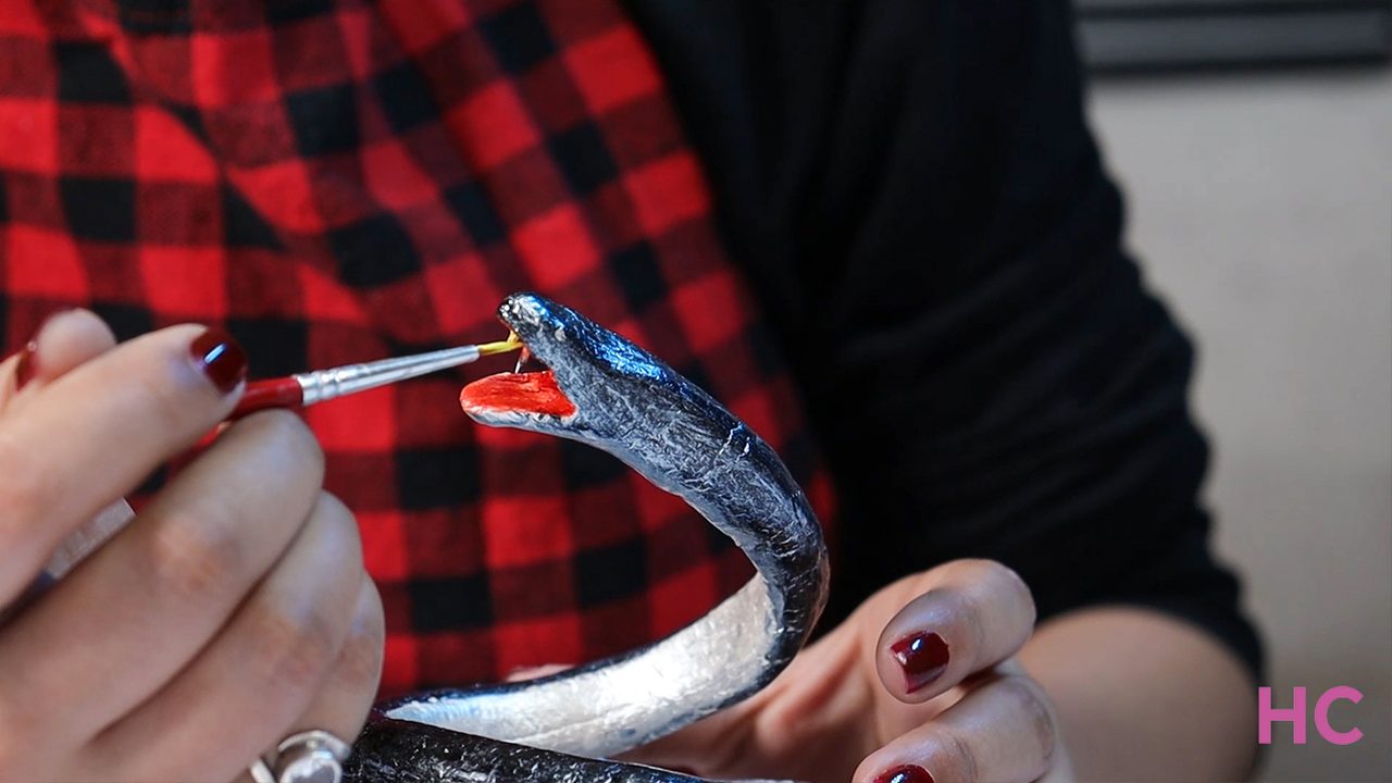 DIY Snake Candle Holder for Halloween - Paint fangs yellow