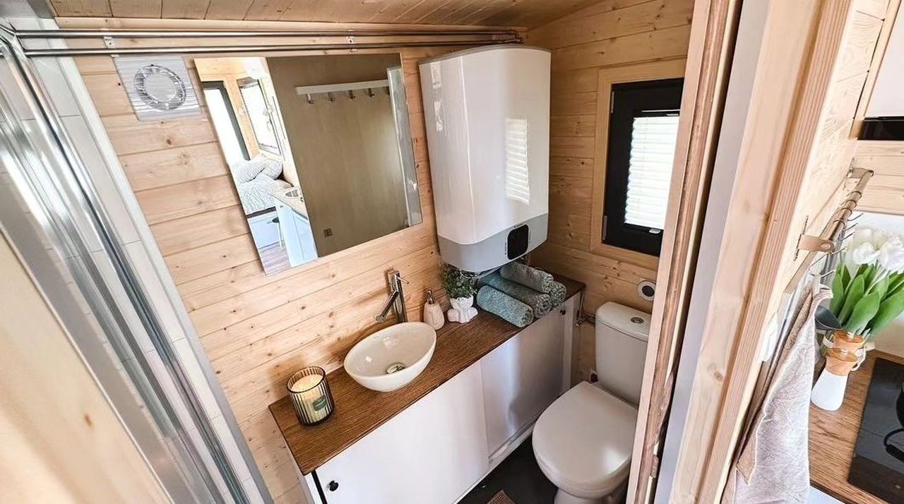 Forest 300 tiny house by Vagabond Haven