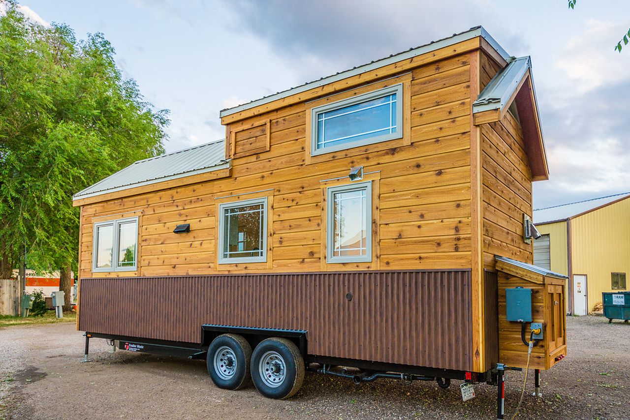 Francelia tiny house exterior