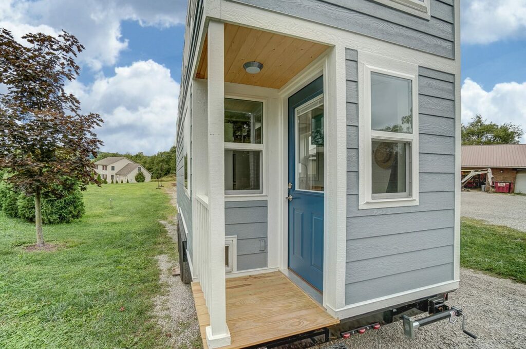 Gallaway Tiny House - Front door