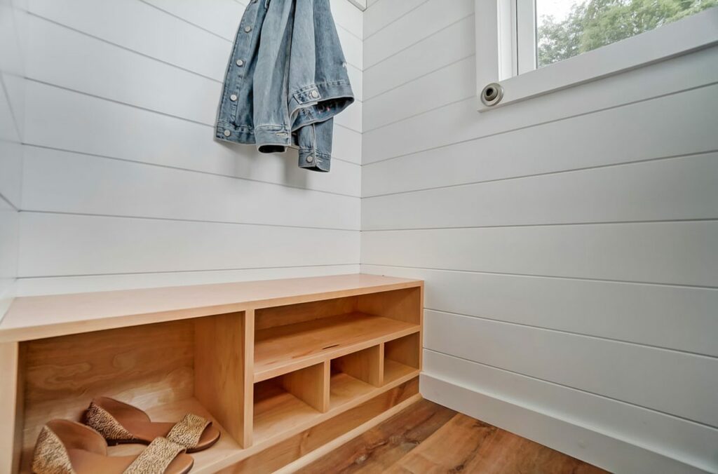 Gallaway Tiny House - Mudroom