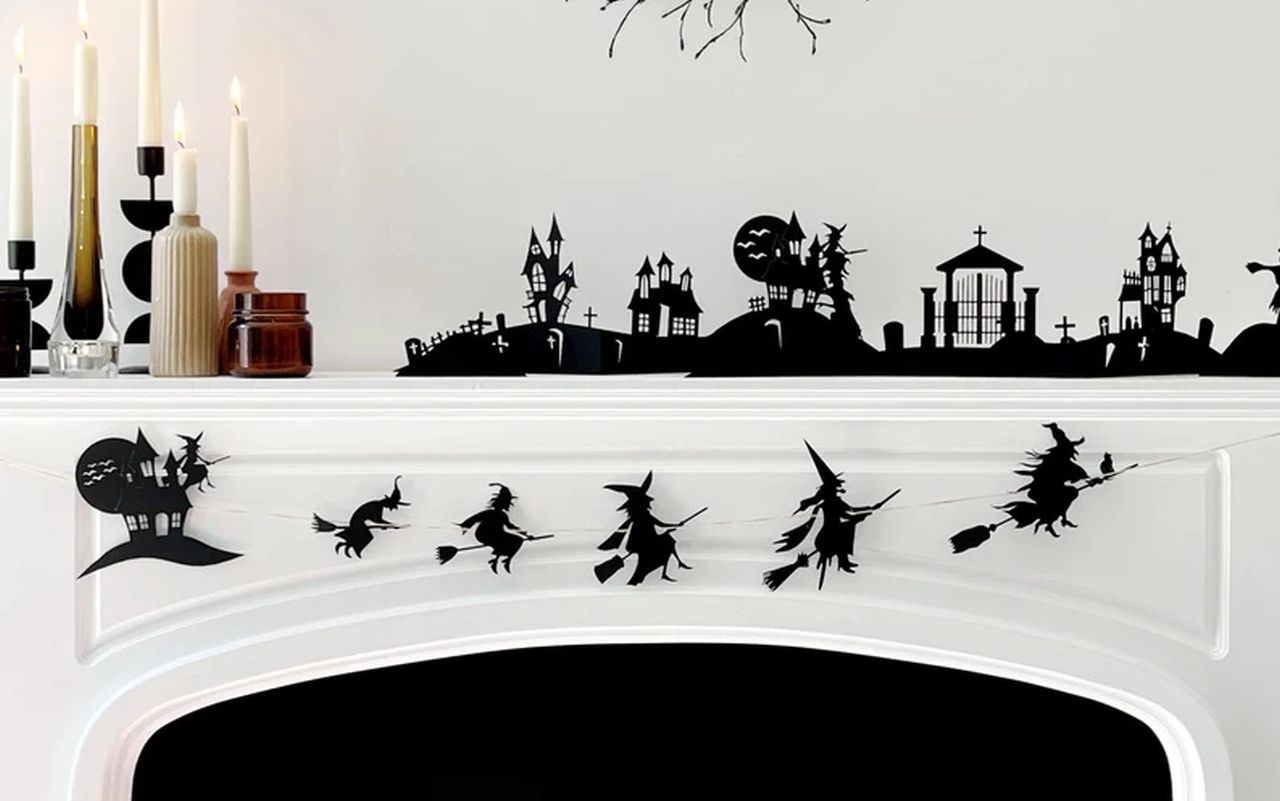 Halloween Witches Garland