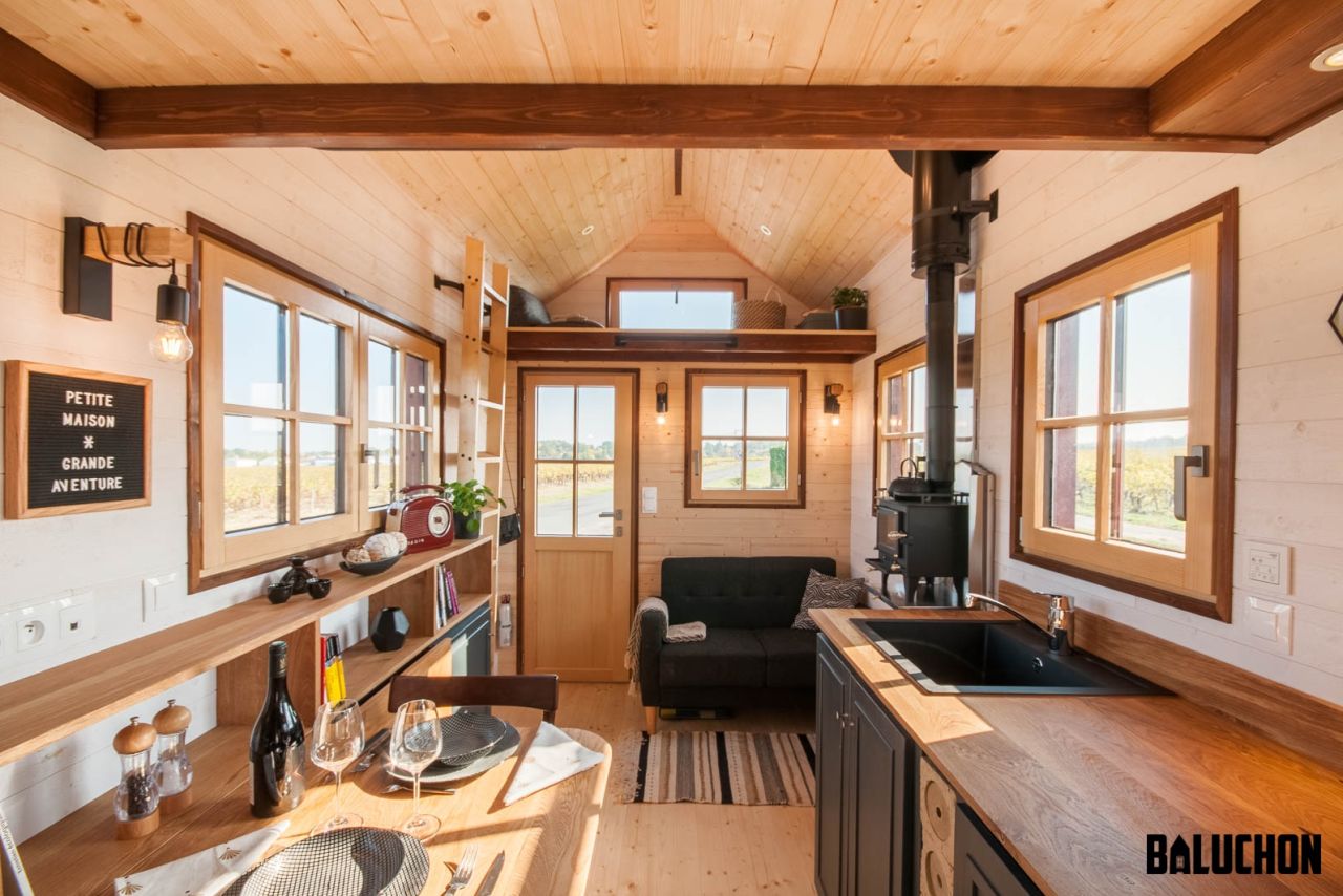 Holz Hisla tiny house on wheels