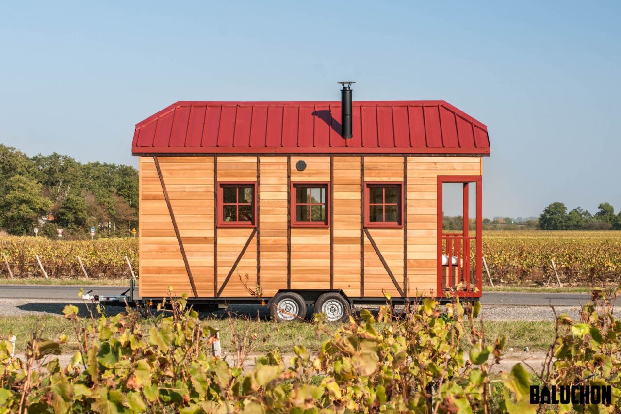 Holz Hisla tiny house on wheels