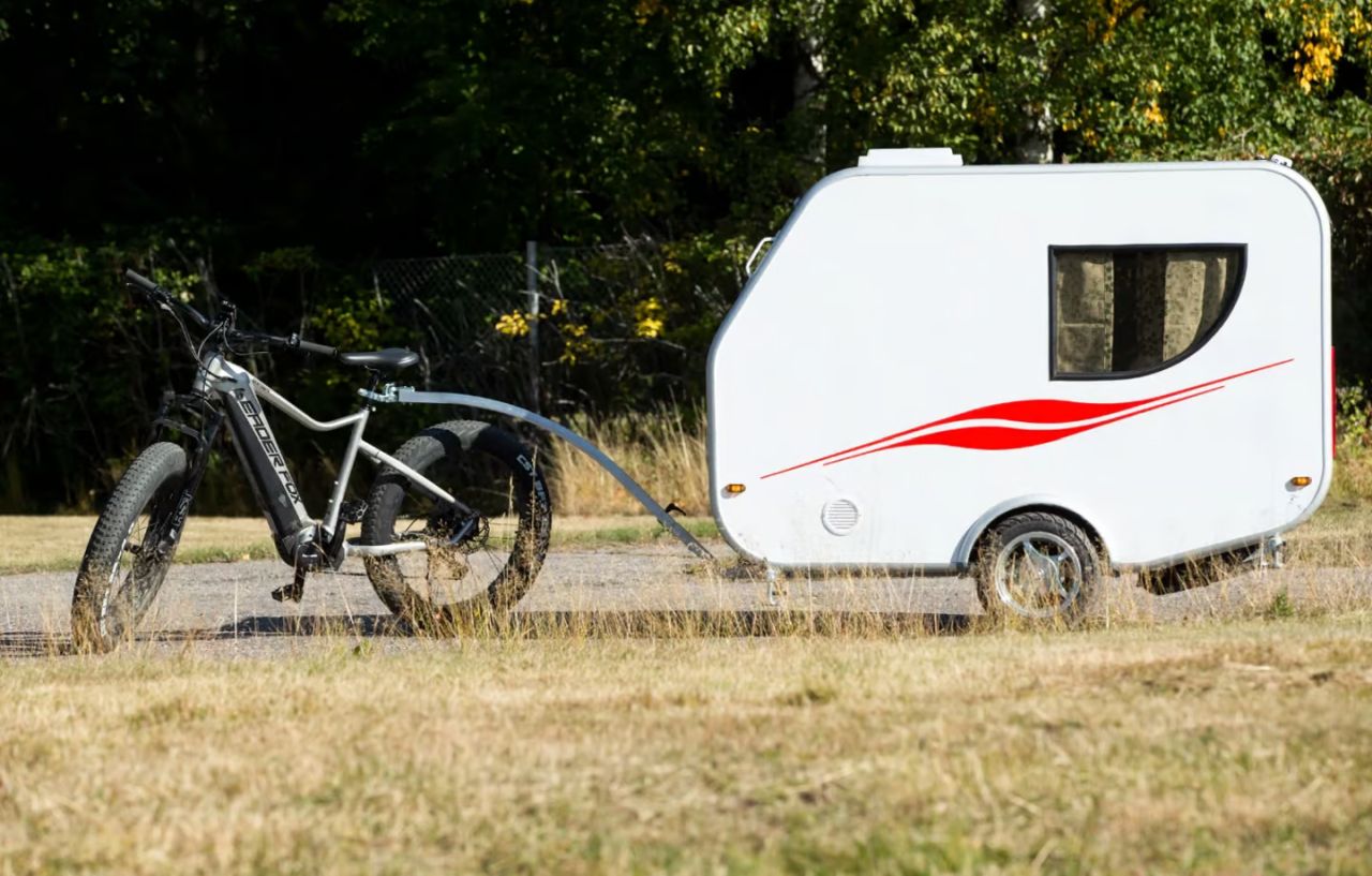 Hupi trailer exterior 