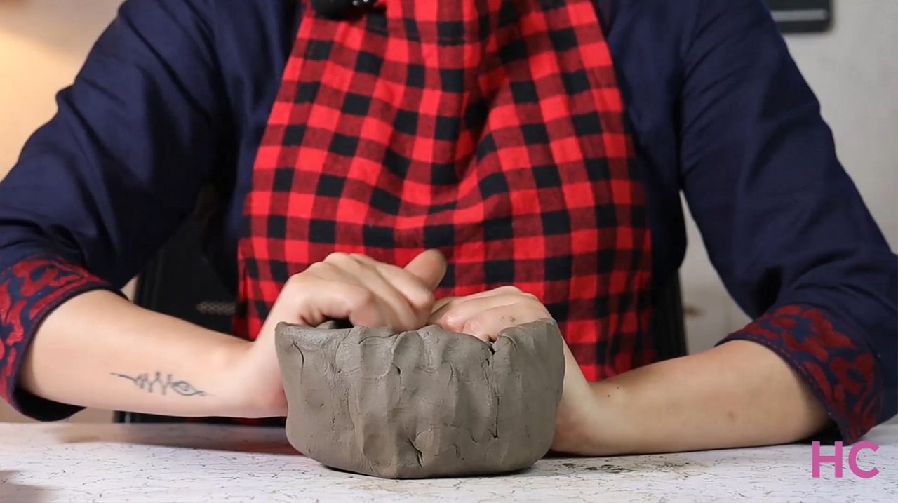 Jack-o-lantern clay candle holder - make a bowl