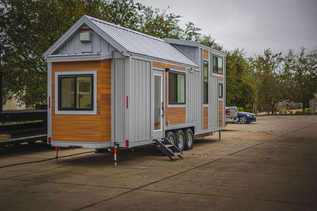 Jock tiny house by Movable Roots Tiny Homes