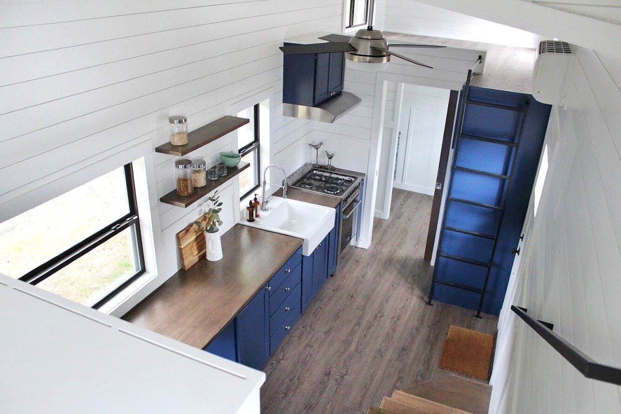 Juniper Tiny House - Kitchen