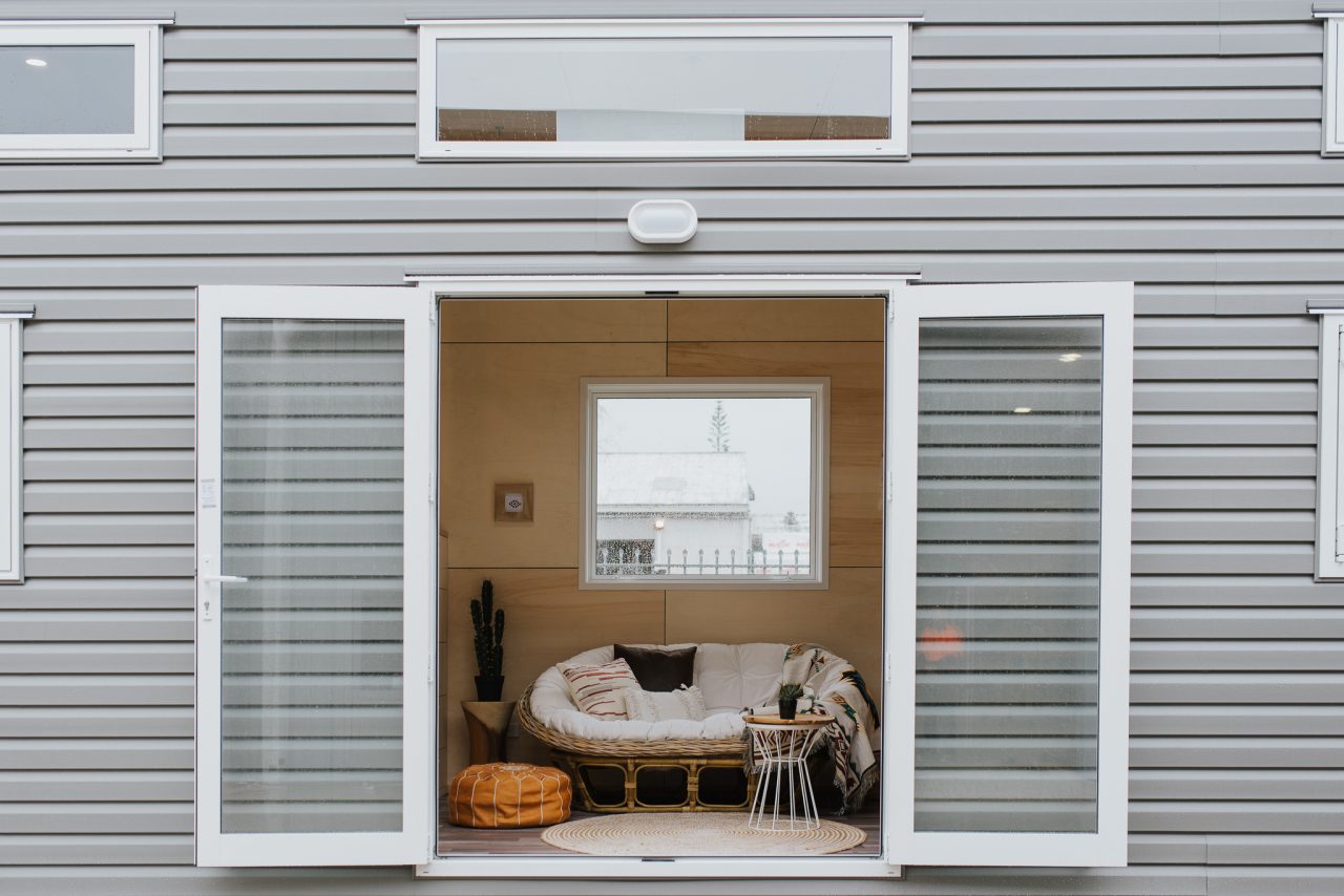 Kahurangi Koinga Tiny House - Front French door