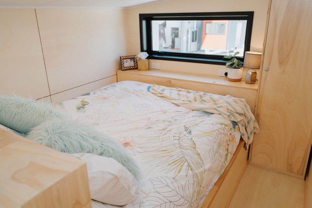 La Sombra tiny house loft bedroom